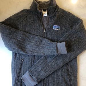 Men’s Patagonia full zip sweater coat